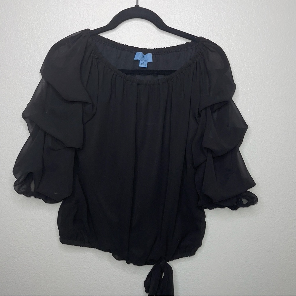 CeCe Chiffon Off/On Shoulder Ruffled Layered Long  Sleeve with Side Hem Bow tie - Picture 9 of 9